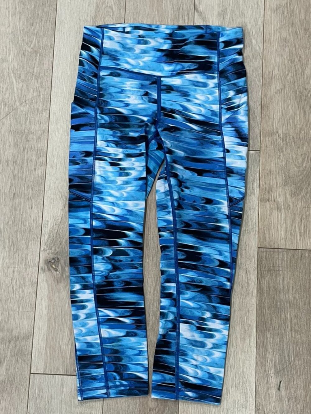 Lululemon Speed Up Crop 21" Tidal Multi Size 4 W6AO8S - Picture 5 of 16